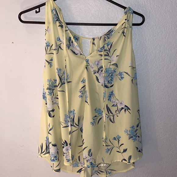 Lush  floral blouse - Picture 2 of 2